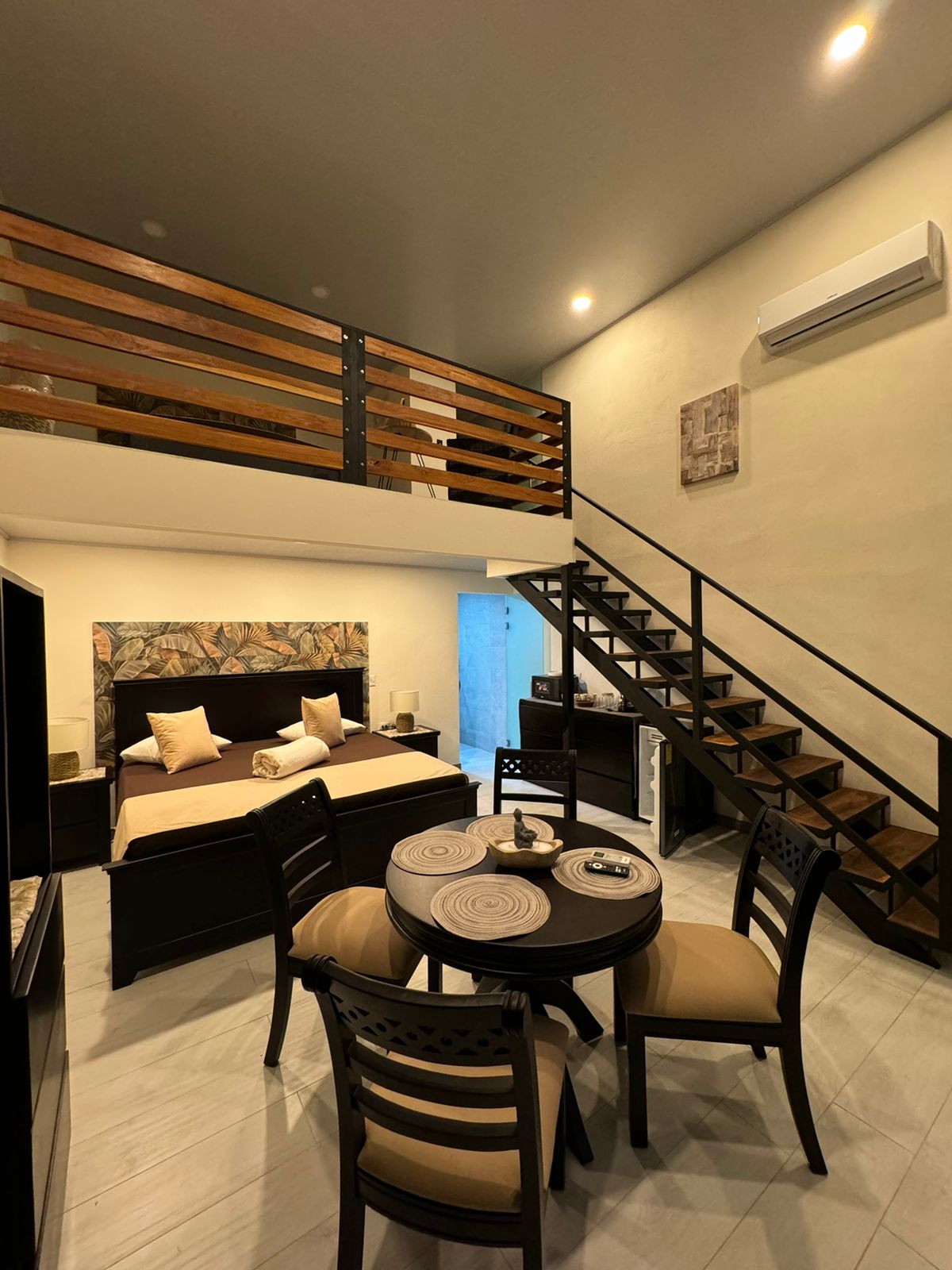 interior de habitación de hotel oasis del pacífico samara costa rica