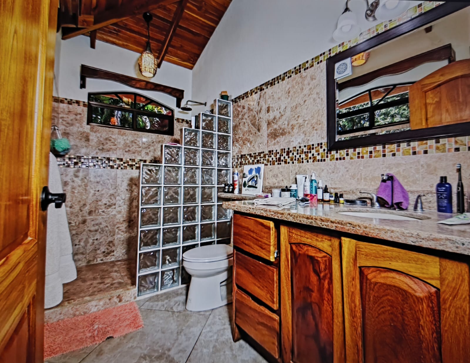 zona de ducha baño villa serenidad samara