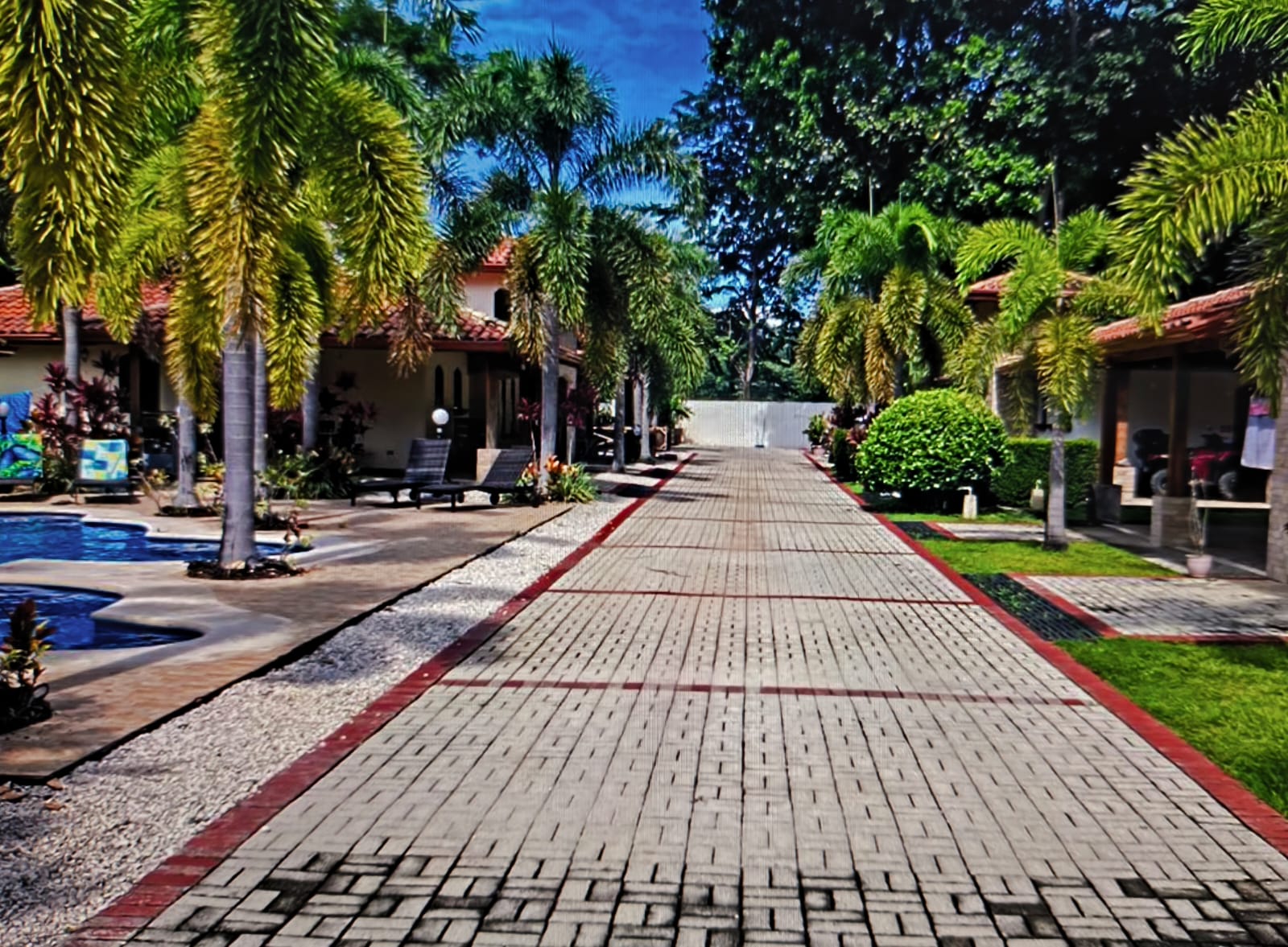 calle residencial comunidad cerrada samara costa rica