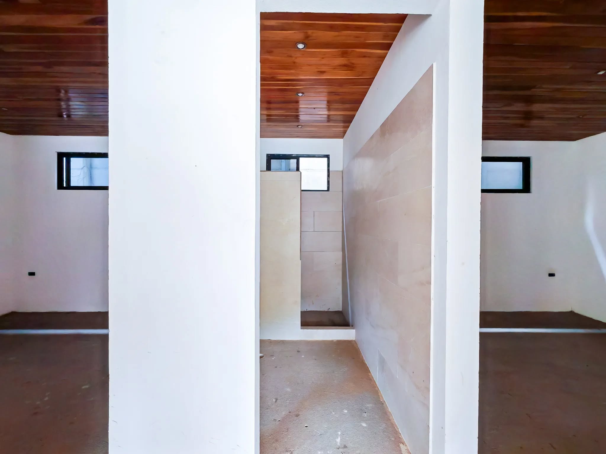 murs de séparation intérieurs d’appartement en cours de construction samara apartments