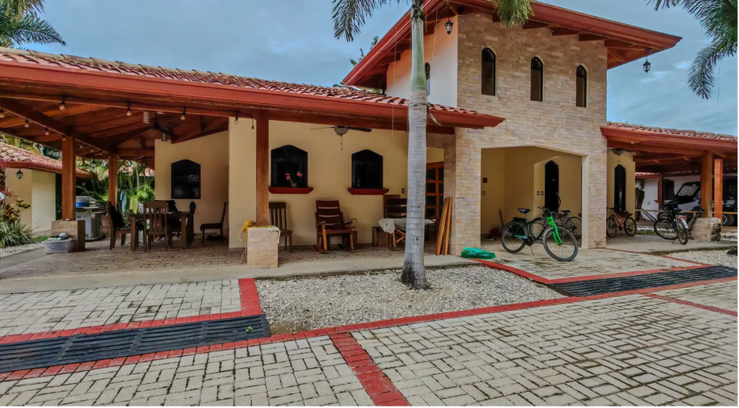 entrée extérieure villa au bord de la rivière casas del rio samara