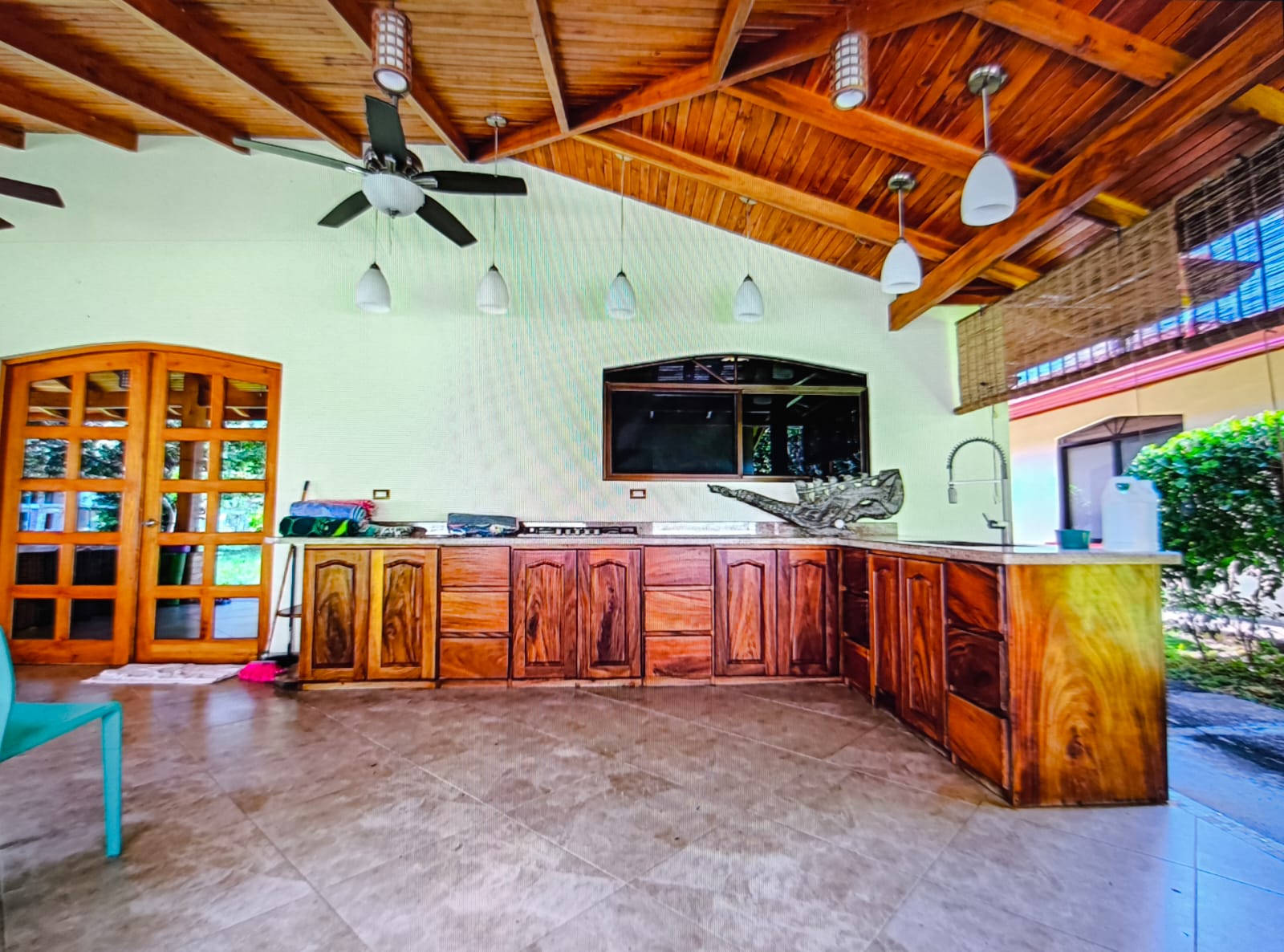 zona de cocina al aire libre villa serenity costa rica